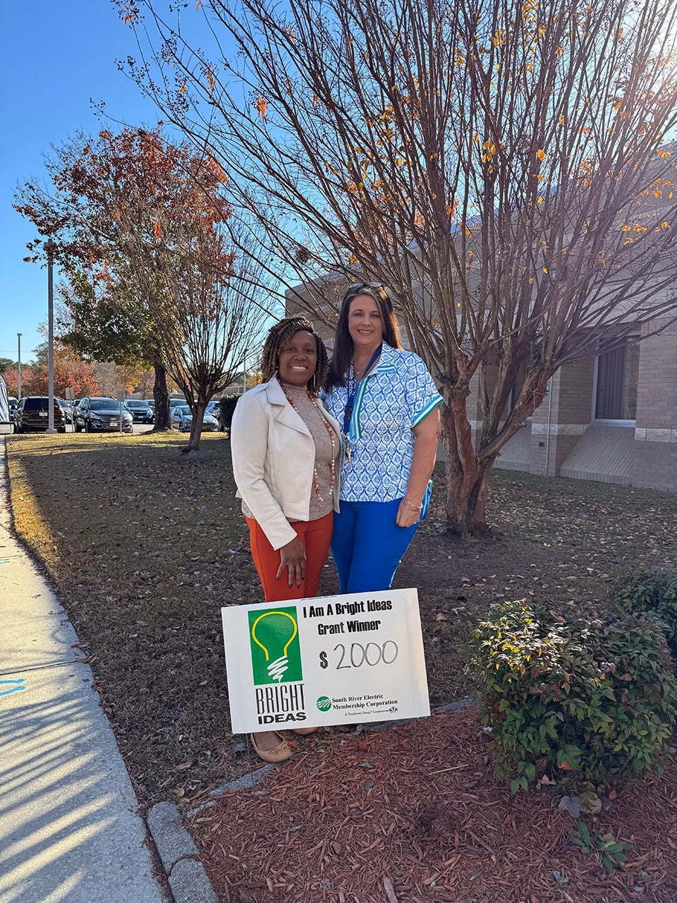 Principal Anita McLaughlin and Vicky Brigman
